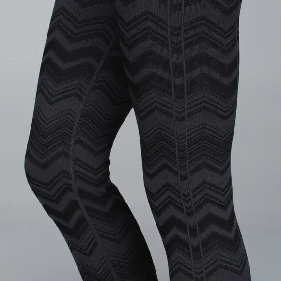 Lululemon Ebb To Street Pant in Heathered Deep Coal, Lower/Medium-Rise, Size 6 - Picture 13 of 13